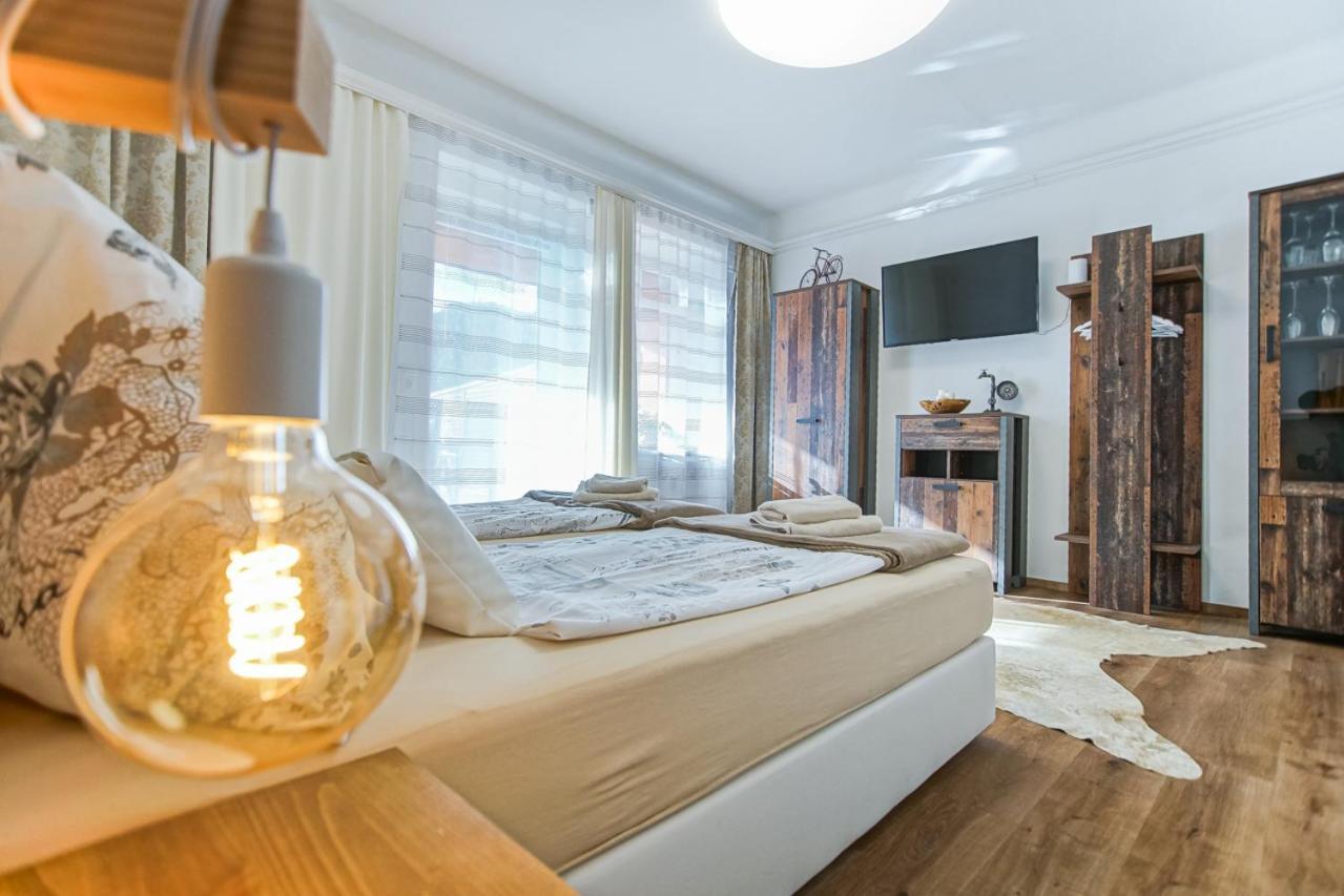 Auszeit Steiraland 3 Mit Ueberdachter Terasse Privatem Garten Und Gratis Parkplatz Leoben  Buitenkant foto